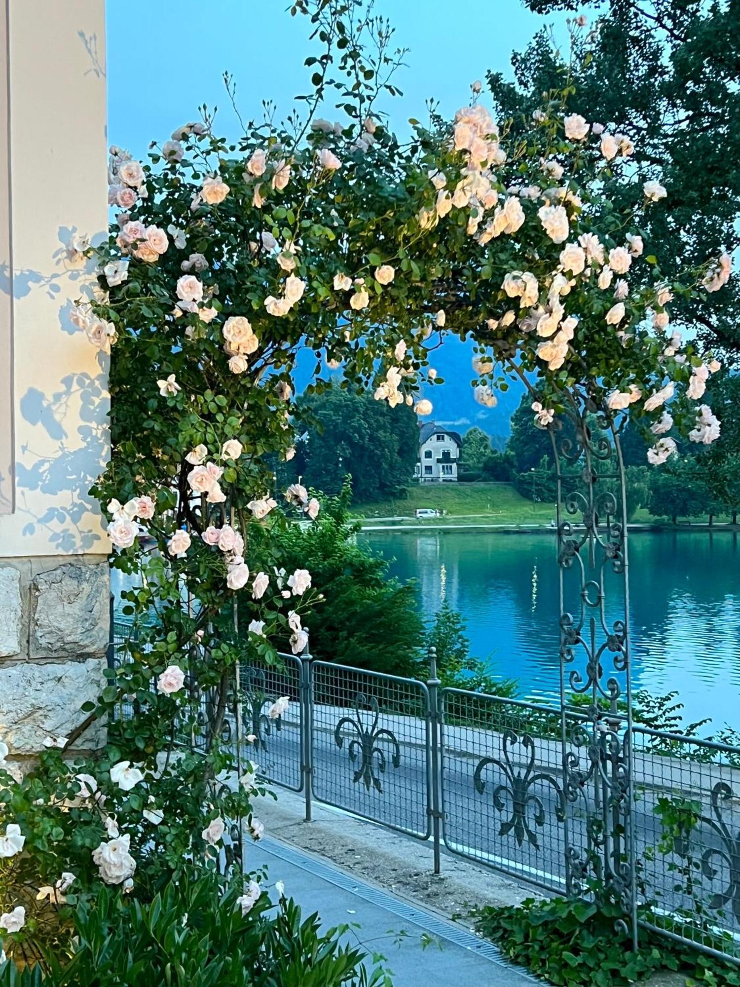 Adora Luxury Hotel เบลด ภายนอก รูปภาพ
